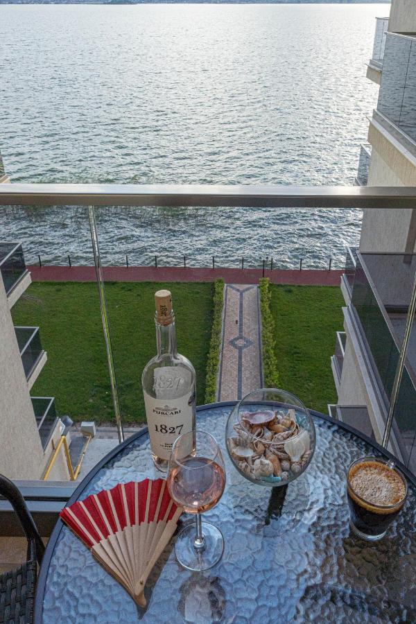 Apartament Le Bonheur Deux Solid Residence Butoaie 마마이아 외부 사진